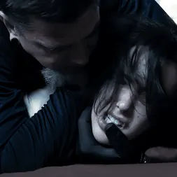 Casey Calvert en 'Kink' Diario de un loco, temporada 2, episodio 1: Malas decisiones (Miniatura 16)