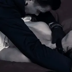 Casey Calvert en 'Kink' Diario de un loco, temporada 2, episodio 1: Malas decisiones (Miniatura 24)