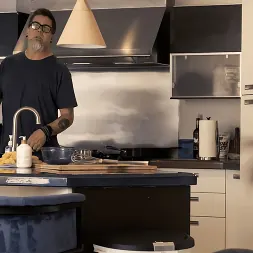 Casey Calvert en 'Kink' Diario de un loco, temporada 2, episodio 2: Aprendiendo a las malas (Miniatura 2)