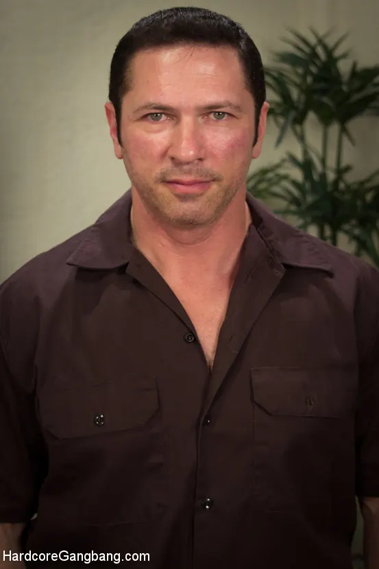 Kink '¡No es otra película porno! Colegiala cachonda follada por pollas gruesas de fantasía porno' protagonizando Casey Calvert (foto 1)