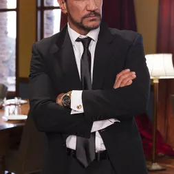 Casey Calvert en 'Kink' La iniciación de Piper Perri como esclava sexual (Miniatura 19)