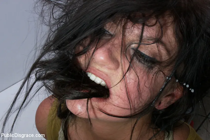 Kink 'Filthy Whore Fucked at the Laundromat' starring Cassandra Nix (Photo 2)