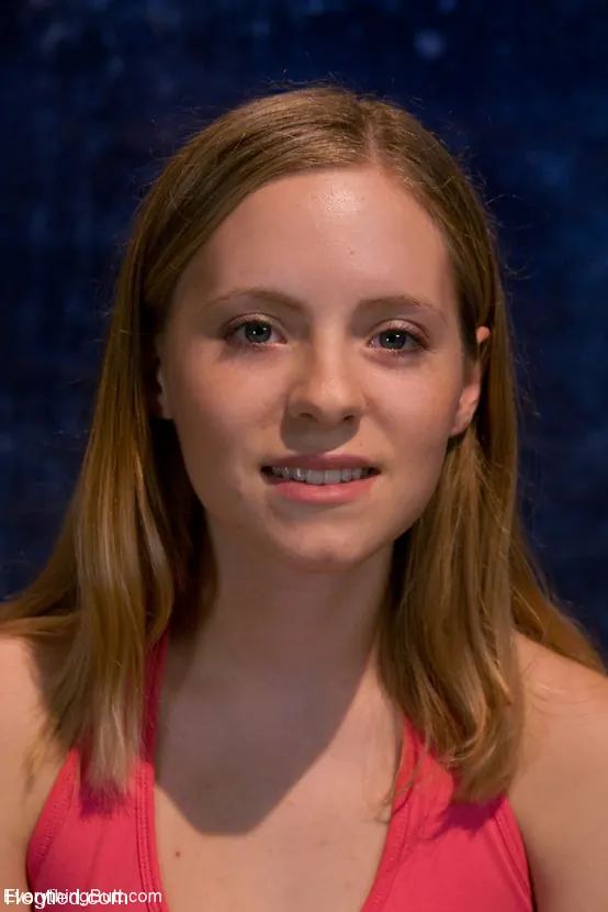 Kink 'Sofá de casting amateur: Chamille' protagonizando Chamille (foto 7)