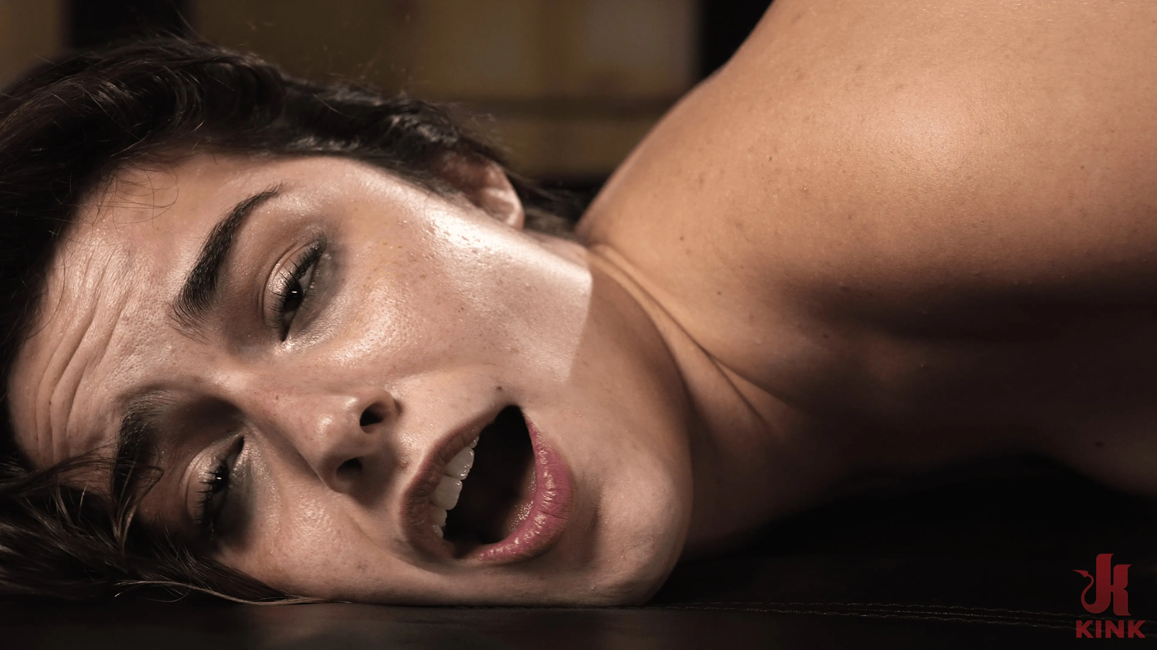 Kink 'La estrella caliente Chanel Camryn follada por máquinas' protagonizando Chanel Camryn (foto 14)