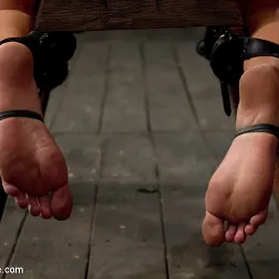 Charlie Ann に 'Kink' 縛られて乗る準備ができました。 (サムネイル 16)