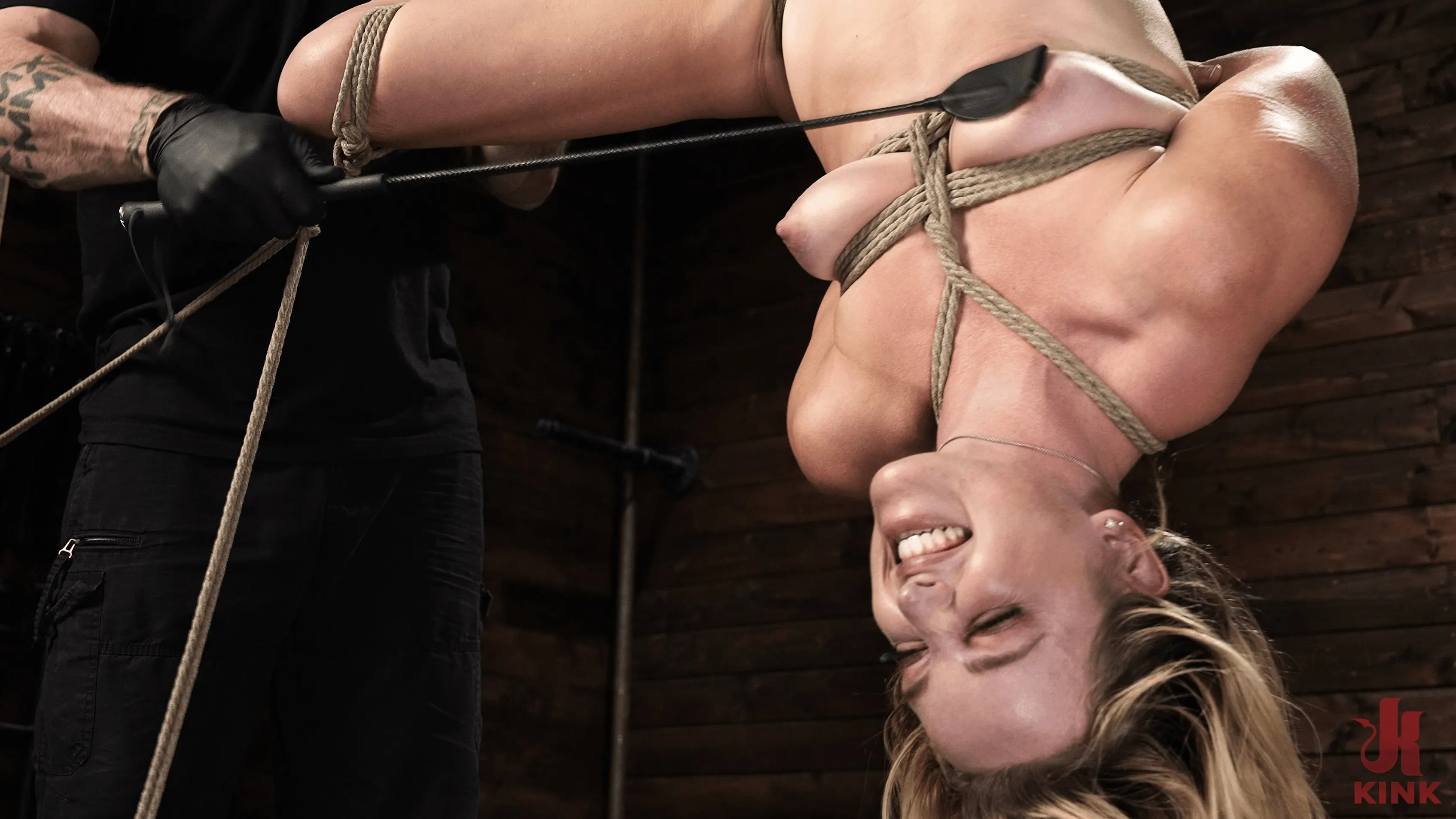 Kink 'Carne fresca: Charlie Forde, el chorreante australiano' protagonizando Charlie Forde (foto 14)