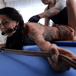 Charlie Valentine に チャーリーはレッスンを教えられます (写真 30) Charlie Valentine に 'Kink' チャーリーはレッスンを教えられます (サムネイル 30)