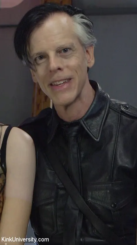 Kink 'インフレータブルディルド' 主演 Charlotte Sartre (写真 25)