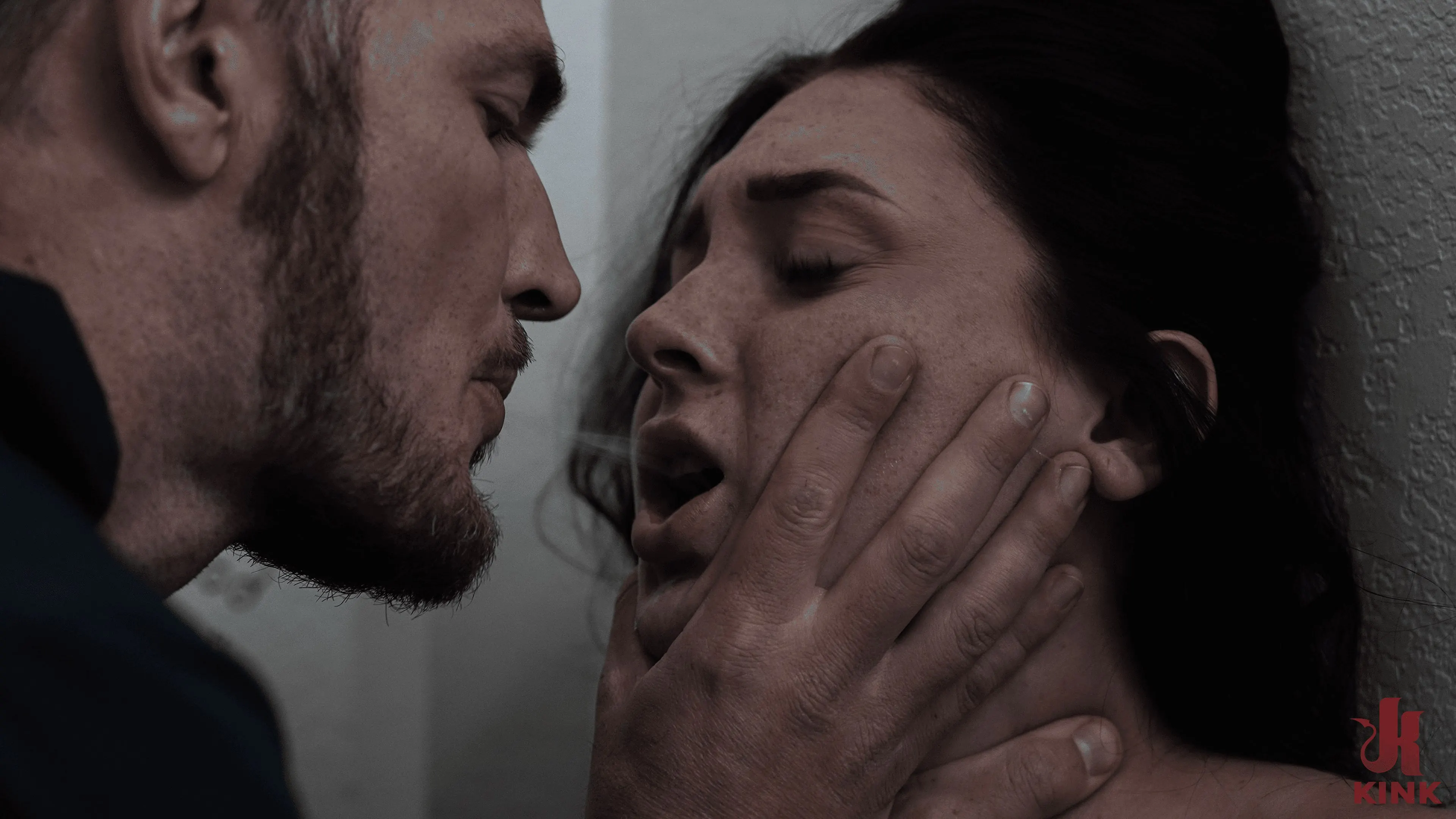 Kink '間違った時間に間違った場所:シャーロット罪とクリスチャンワイルド' 主演 Charlotte Sins (写真 6)