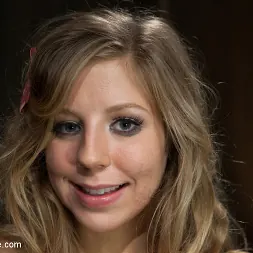 Chastity Lynn に 'Kink' - Cum Begging Cunt - Live Show Part 2 (サムネイル 4)