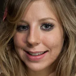 Chastity Lynn に 'Kink' - Cum Begging Cunt - Live Show Part 2 (サムネイル 8)