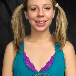 Chastity Lynn en 'Kink' Fragmentos VII (Miniatura 2)