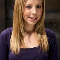 Chastity Lynn en Entrenamiento de esclava de Chastity Lynn Día 1: Encontrar su propósito (foto 1) Chastity Lynn en 'Kink' Entrenamiento de esclava de Chastity Lynn Día 1: Encontrar su propósito (Miniatura 1)