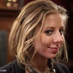 Chastity Lynn en Entrenamiento Chastity Lynn - Día 4 - Obediencia sexual (foto 7) Chastity Lynn en 'Kink' Entrenamiento Chastity Lynn - Día 4 - Obediencia sexual (Miniatura 7)