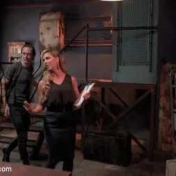 Cherie Deville に 'Kink' 肛門の復讐 (サムネイル 28)