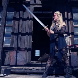 Cherie Deville に 'Kink' SEX WITCH：Cherie Devilleがディスコのファックで5人のハードコックを奪う (サムネイル 2)