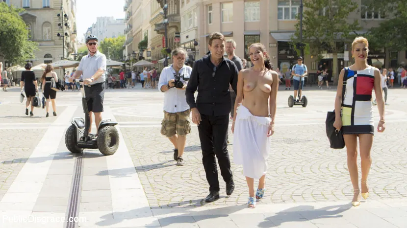 Kink 'Dolly Diore's All Out Public Fuckfest' starring Cherry Kiss (Photo 4)