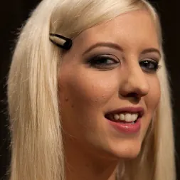 Cherry Torn en 'Kink' - The Girl Who Plays With Fire (Miniatura 2)