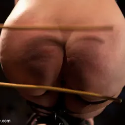 Cherry Torn en 'Kink' - The Girl Who Plays With Fire (Miniatura 7)