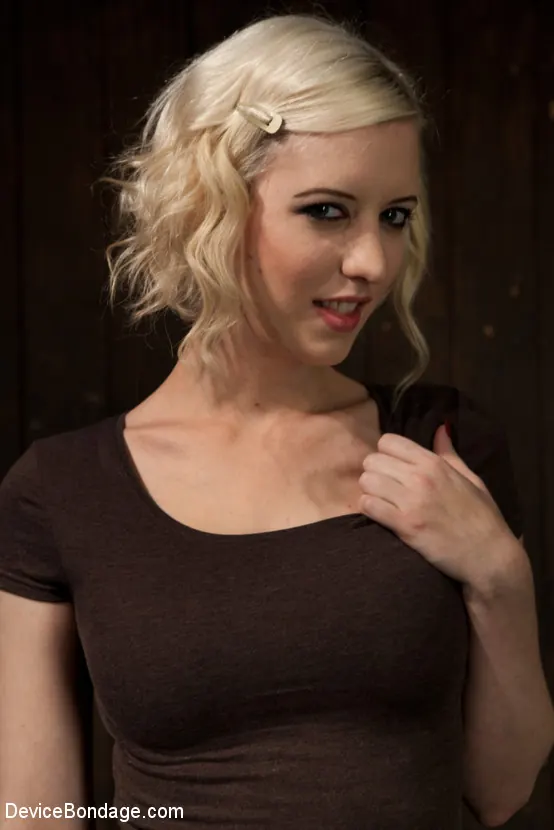 Kink 'Gets Pushed to Her Limit!' protagonizando Cherry Torn (foto 2)