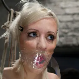 Cherry Torn en 'Kink' Live Part 1 (Miniatura 14)