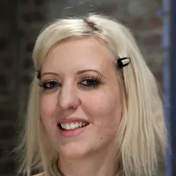 Cherry Torn en 'Kink' Live Part 2 (Miniatura 13)