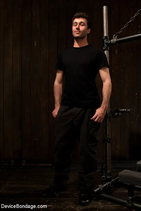 Kink 'Throat Fucked, Blindfolded, Beaten, and Abused!' protagonizando Cherry Torn (foto 11)