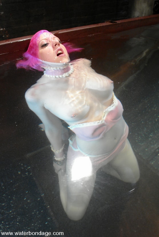 Kink 'is Pink hot!' starring Cherry Torn (Photo 1)