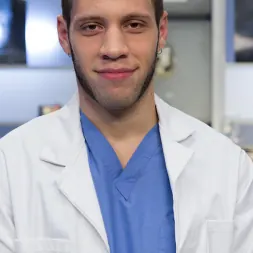 Cherry Torn en 'Kink' El laboratorio FemDomme del Dr. Torn: ¡Empujada, explorada, follada y cornuda! (Miniatura 12)