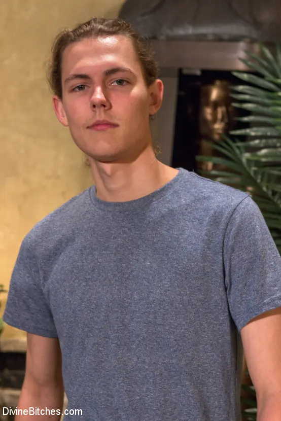 Kink '¡Si no quitas las manos de tu polla lo haré por ti!' protagonizando Cherry Torn (foto 1)