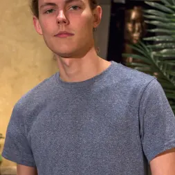 Cherry Torn en 'Kink' ¡Si no quitas las manos de tu polla lo haré por ti! (Miniatura 1)