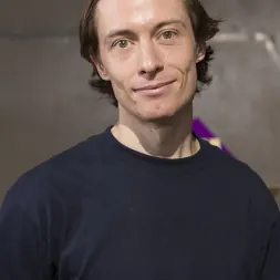 Cherry Torn en 'Kink' Johnson and Pecker Moving: Empacando su caja desde 1969 (Miniatura 3)