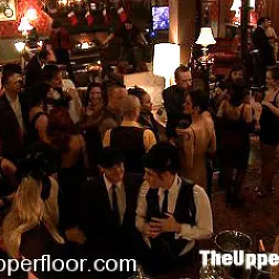 Cherry Torn en 'Kink' Orgía de año nuevo (Miniatura 17)