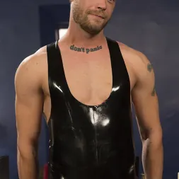 Cherry Torn en 'Kink' La esclava de la oficina de Divine Bitches Corporation (Miniatura 19)