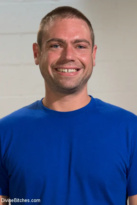 Kink 'El banco de esperma' protagonizando Cherry Torn (foto 8)