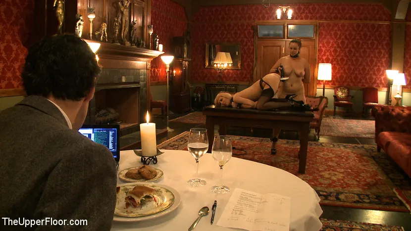 Kink '上層階の奴隷は昼食を提供する。' 主演 Cherry Torn (写真 7)