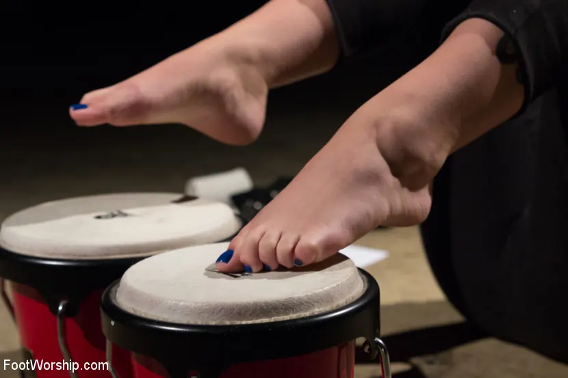 Christy Mack en '¡Los PIES son SAGRADOS!: Patas geniales y locas' from 'Kink' (foto 12) Kink '¡Los PIES son SAGRADOS!: Patas geniales y locas' protagonizando Christy Mack (foto 12)