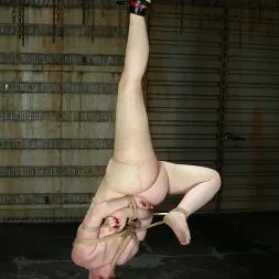 Claire Adams に and Caroline Pierce (写真 8) Claire Adams に 'Kink' and Caroline Pierce (サムネイル 8)