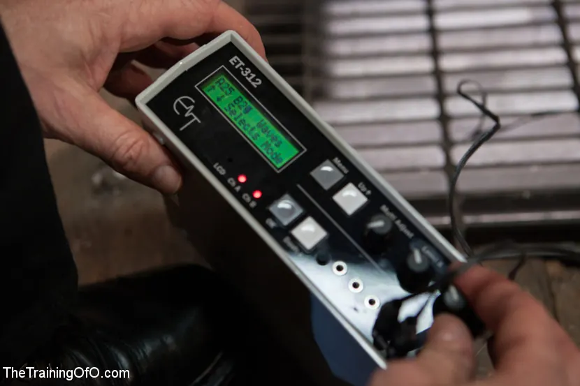 Claire Robbins en 'El entrenamiento de Claire Robbins, día cuatro' from 'Kink' (foto 19) Kink 'El entrenamiento de Claire Robbins, día cuatro' protagonizando Claire Robbins (foto 19)