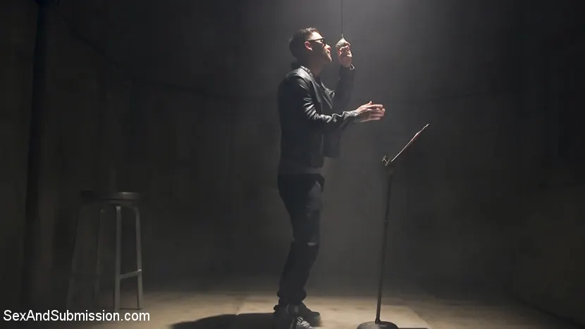 Kink '¡Productor caliente intenta follar con un rapero y se lo follan por el culo!' protagonizando Cristi Ann (foto 9)