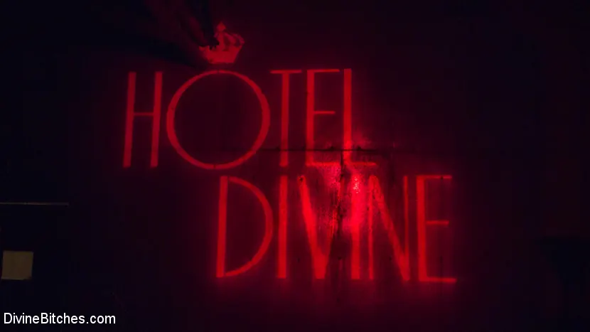 Kink 'Hotel Divineへようこそ。' 主演 Cherie Deville (写真 24)