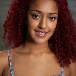 Daisy Ducati に 'Kink' アナルトレーニングミスデイジー、1日目 (サムネイル 10)