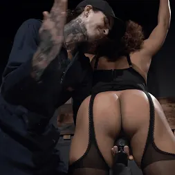 Daisy Ducati に アスファルト島、パート2:デイジードゥカティとラッカス (写真 10) Daisy Ducati に 'Kink' アスファルト島、パート2:デイジードゥカティとラッカス (サムネイル 10)