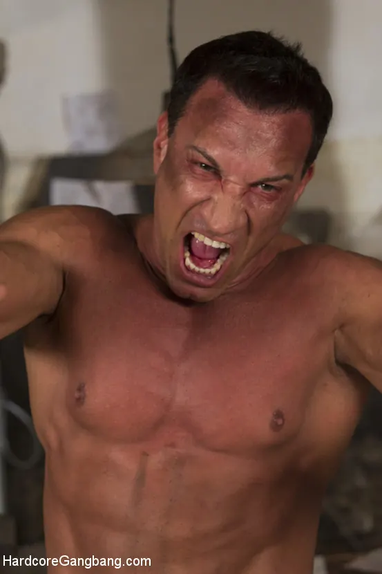 Daisy Ducati に '獣の目覚め:デイジードゥカティはデーモンクリームパイでいっぱい!' from 'Kink' (写真 5) Kink '獣の目覚め:デイジードゥカティはデーモンクリームパイでいっぱい!' 主演 Daisy Ducati (写真 5)