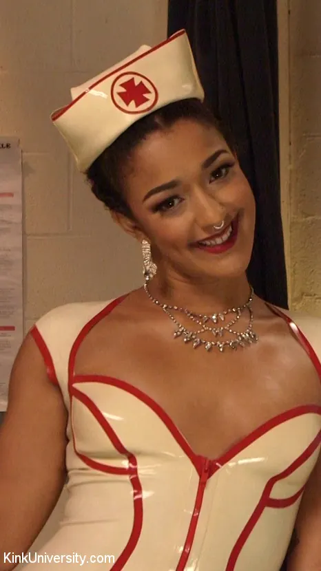 Kink 'メディカルプレイ101' 主演 Daisy Ducati (写真 18)