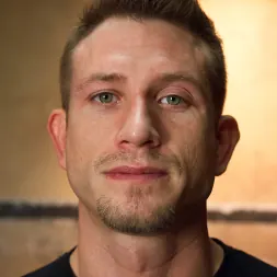 Daisy Ducati に 'Kink' ボンデージファックおもちゃ：デイジードゥカティ (サムネイル 11)