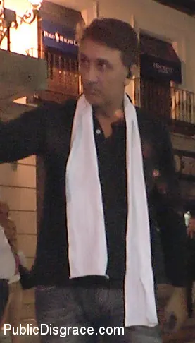 Damaris en 'La puta sexy Damaris humillada en público' from 'Kink' (foto 16) Kink 'La puta sexy Damaris humillada en público' protagonizando Damaris (foto 16)