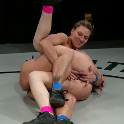 Dana DeArmond in 'Kink' The Jester (0-2) Tony (0-1) (Thumbnail 3)