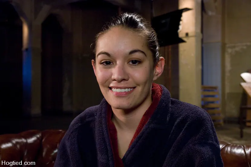 Danielle に 'アマチュアキャスティングソファ:ダニエルの最初の肛門...' from 'Kink' (写真 8) Kink 'アマチュアキャスティングソファ:ダニエルの最初の肛門...' 主演 Danielle (写真 8)