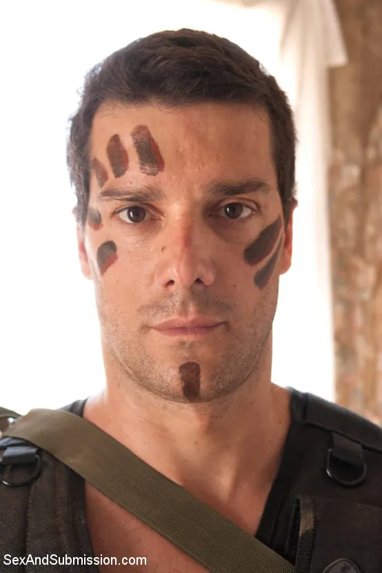 Kink '黙示録のためのバウンド：パート2' 主演 Darling (写真 1)